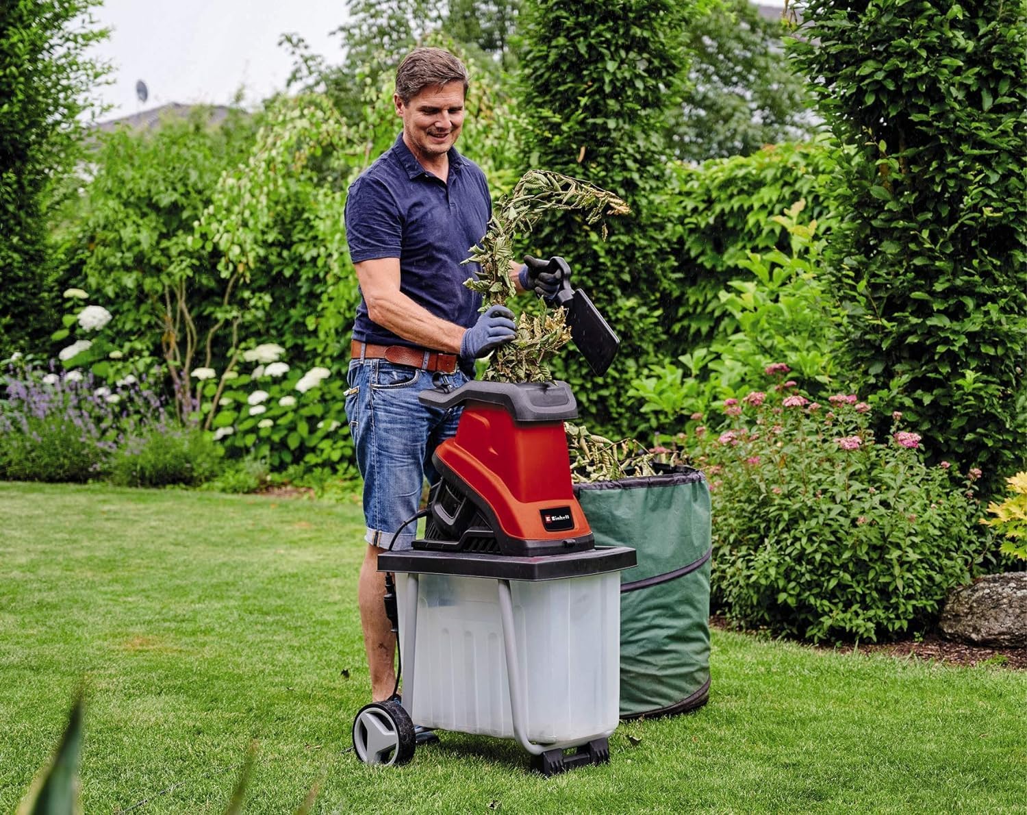 Broyeur de végétaux à Lames GC-KS 2540 CB (2 Lames réversibles en Acier, bac de récupération 55 litres) Bac de ramassage - 55 litres