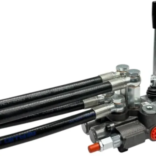 Test Distributeur oléodynamique 2 leviers 3/8" 45L 300 bar : le kit complet qui fait le job pour un petit tracteur