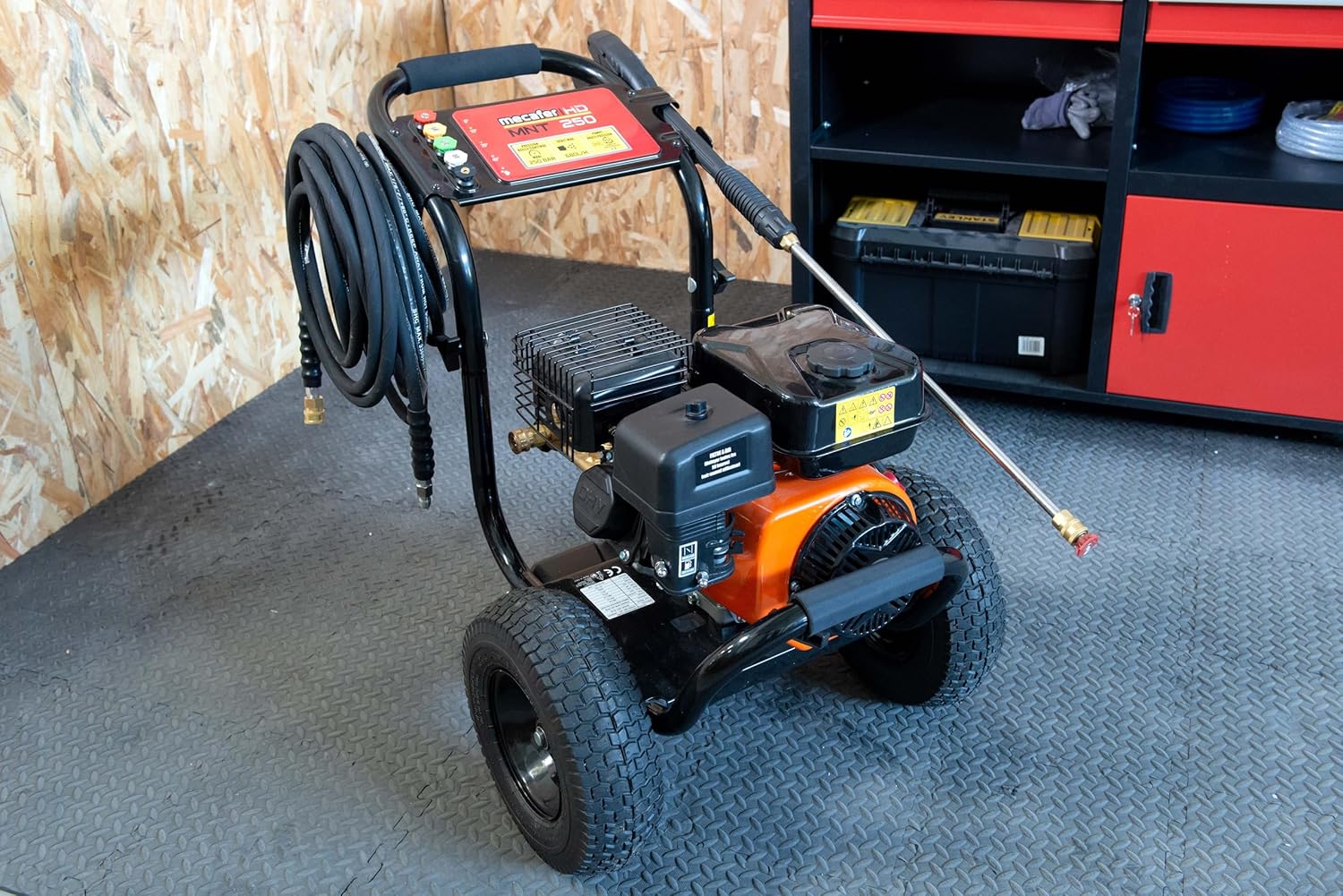 NHP Thermique MNT 250, 8HP, 680l/h, 250 Bar, Moteur 4 Temps OHV, Pompe Laiton Annovi Reverberi, Grandes Roues