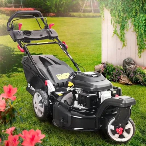 Test BRAST TRIKE 224cc 53cm : une tondeuse puissante mais pas pour tout le monde