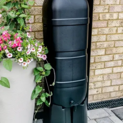 Test Ward GN339 / Strata 100 L : le récupérateur d’eau mince qui fait le job sans prendre de place